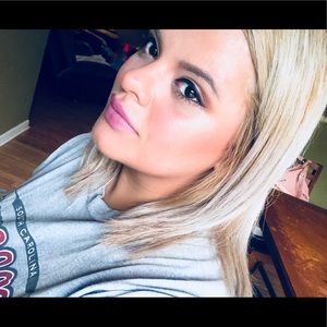 Meet your Posher, Angelica